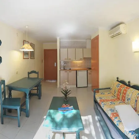 Blue Sea Es Bolero Apartahotel 4*